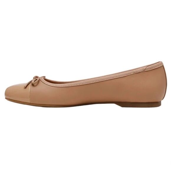 Brand new in box! DV by Dolce Vita Women's Ballet Flat Tan color - Picture 2 of 6